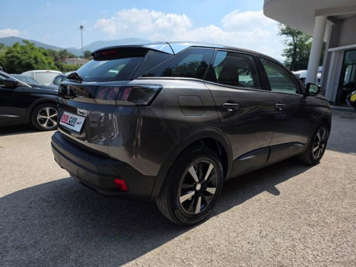 Peugeot 3008 BlueHDi 130 S&S EAT8 GT (5)