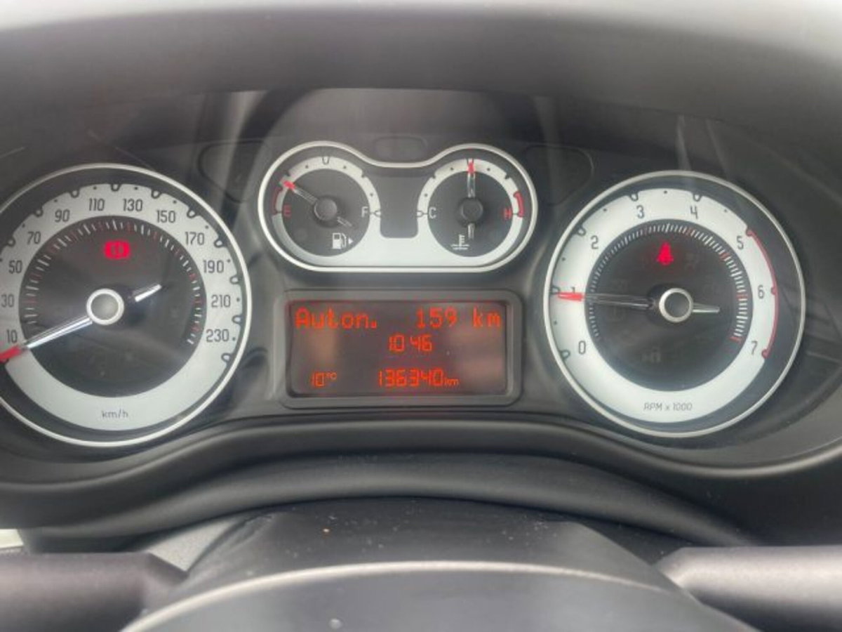 Fiat 500L 1.3 Multijet 85 CV Trekking (13)