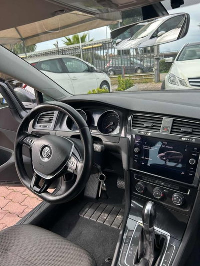 Volkswagen Golf Variant 1.6 TDI 115 CV DSG Business BlueMotion Tech. (14)