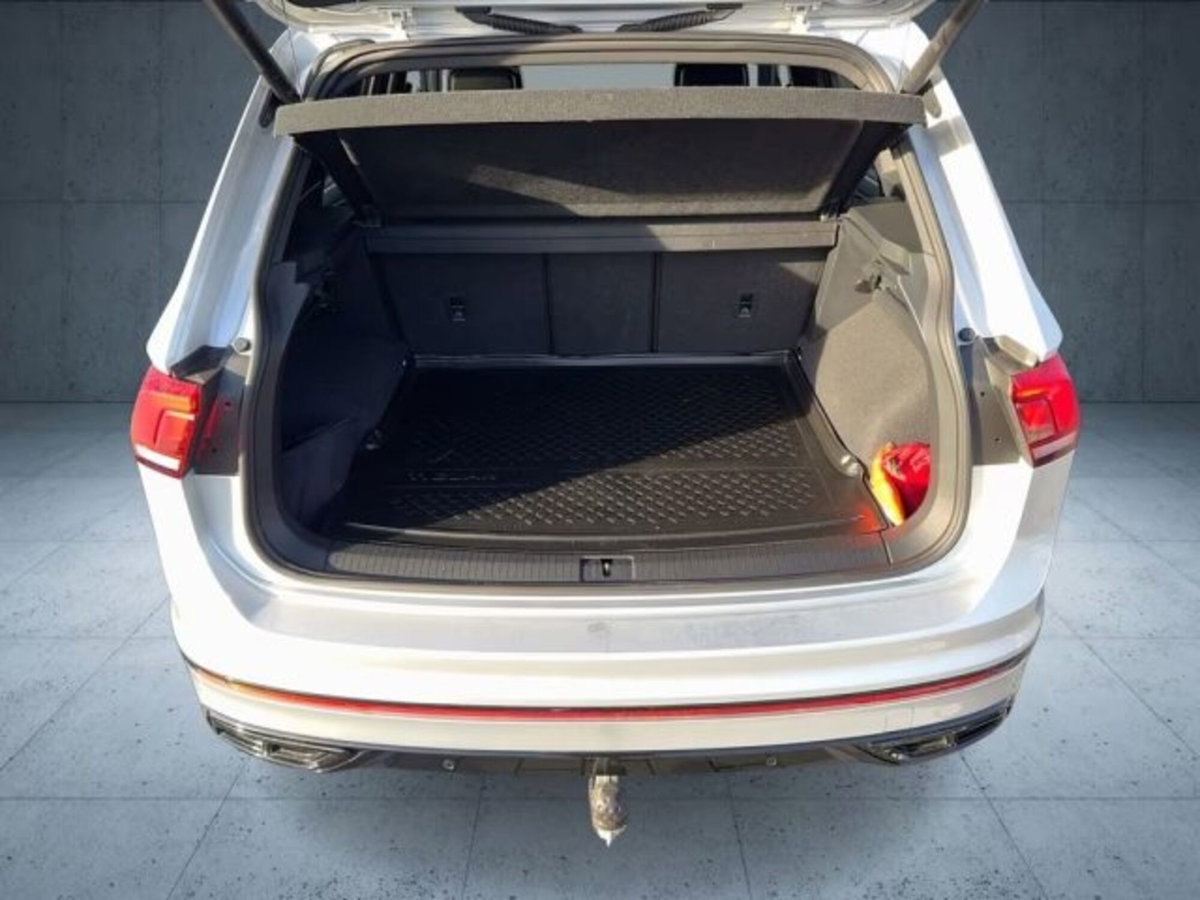Volkswagen Tiguan 2.0 tdi R-Line 150cv dsg (12)