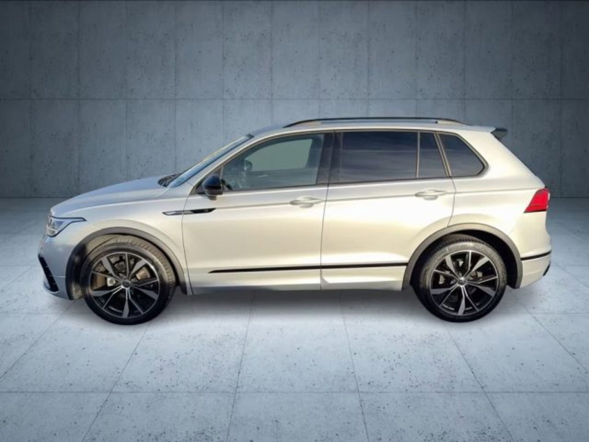 Volkswagen Tiguan 2.0 tdi R-Line 150cv dsg (2)