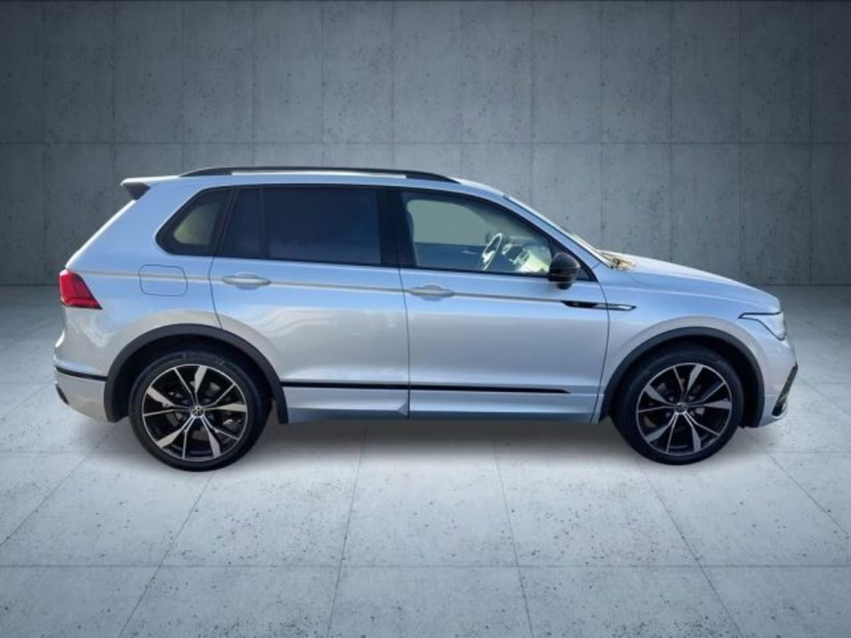 Volkswagen Tiguan 2.0 tdi R-Line 150cv dsg (6)