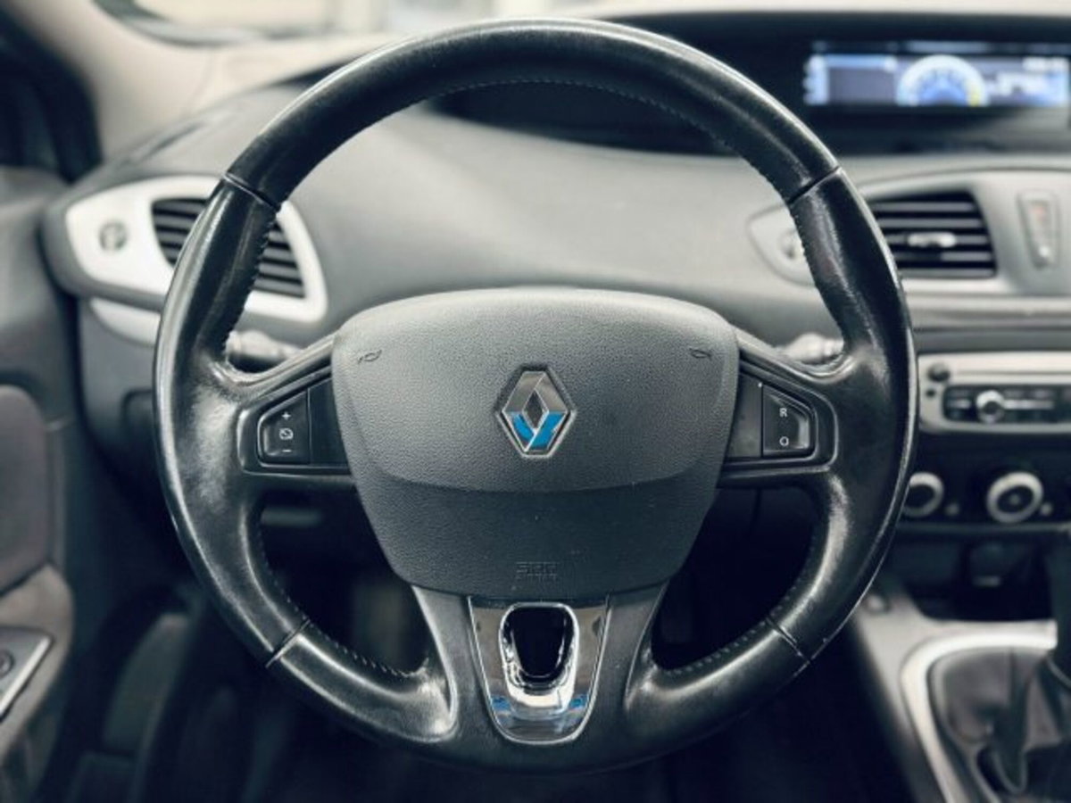 Renault Scenic E-Tech Electric XMod Cross 1.5 dCi 110CV EDC Wave (12)