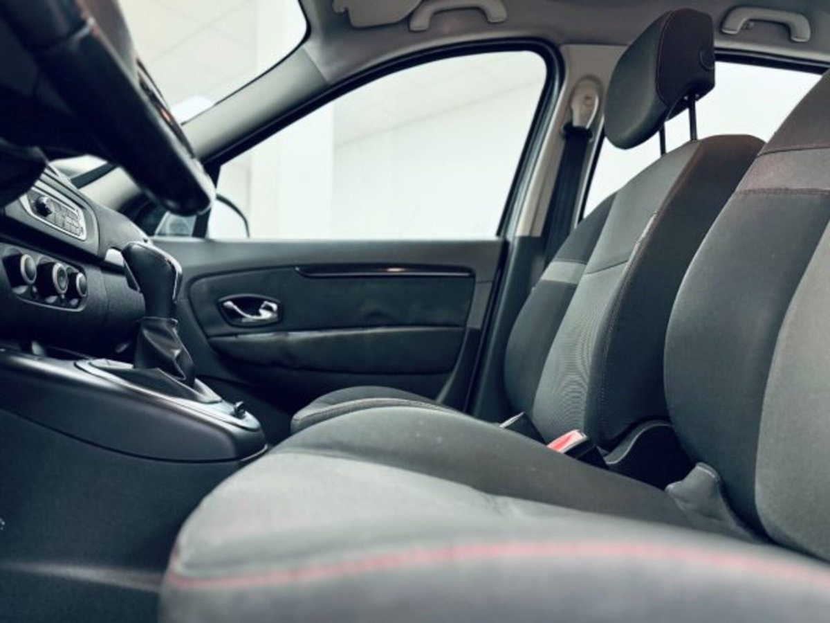Renault Scenic E-Tech Electric XMod Cross 1.5 dCi 110CV EDC Wave (8)