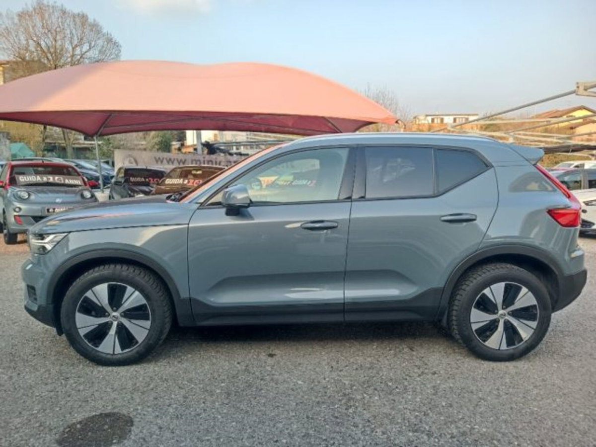Volvo XC40 T3 Geartronic Momentum Pro (2)