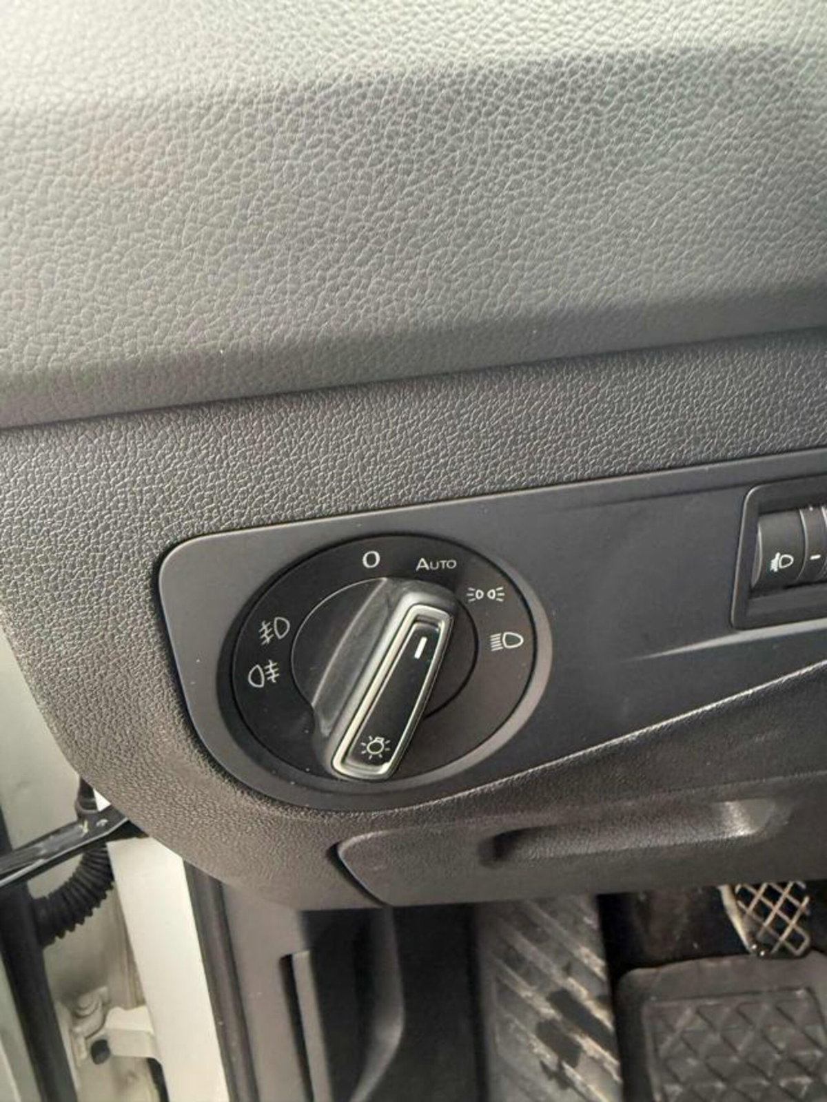Volkswagen Tiguan 2.0 TDI SCR Business BlueMotion Technology (11)