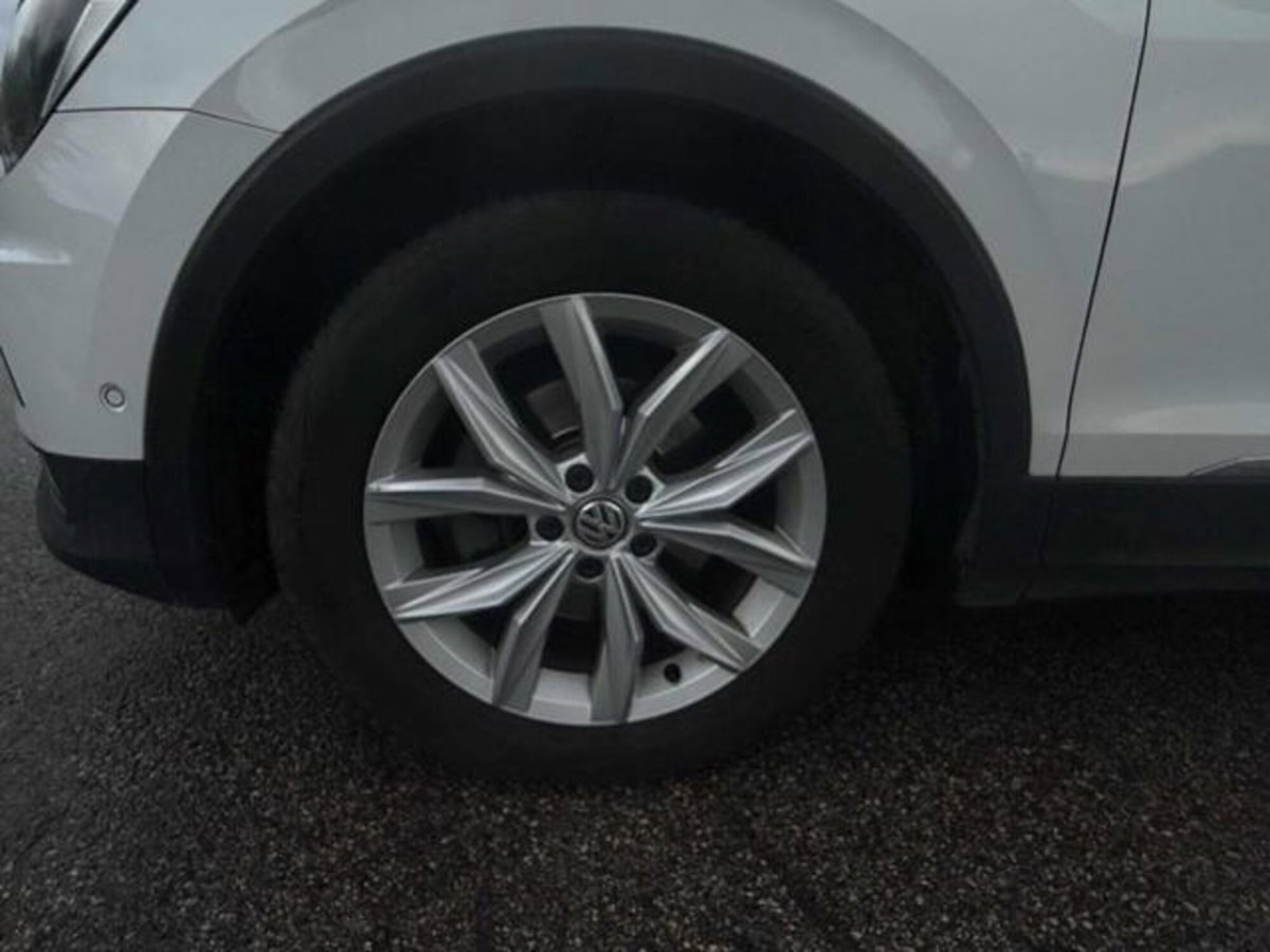 Volkswagen Tiguan 2.0 TDI SCR Business BlueMotion Technology (8)