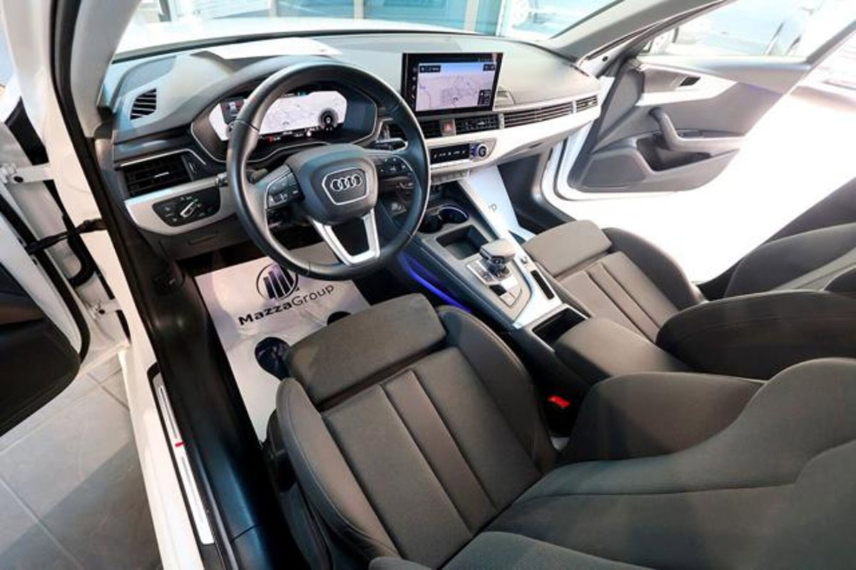 Audi A4 30 2.0 tdi mhev S line edition 136cv s-tronic (13)