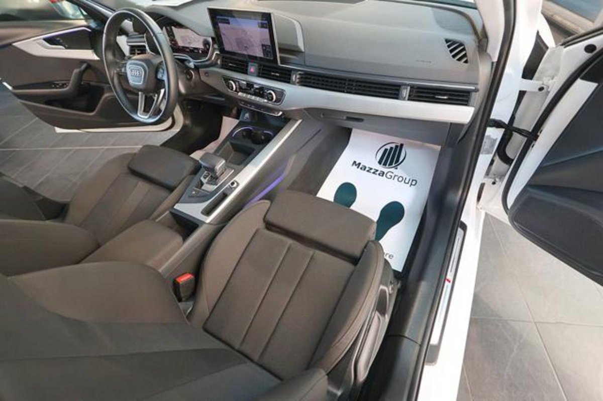 Audi A4 30 2.0 tdi mhev S line edition 136cv s-tronic (15)