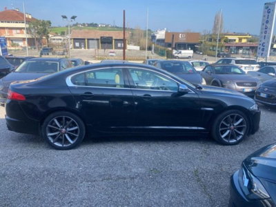 Jaguar XF 2.2 D 200 CV Luxury (3)