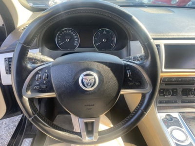 Jaguar XF 2.2 D 200 CV Luxury (8)