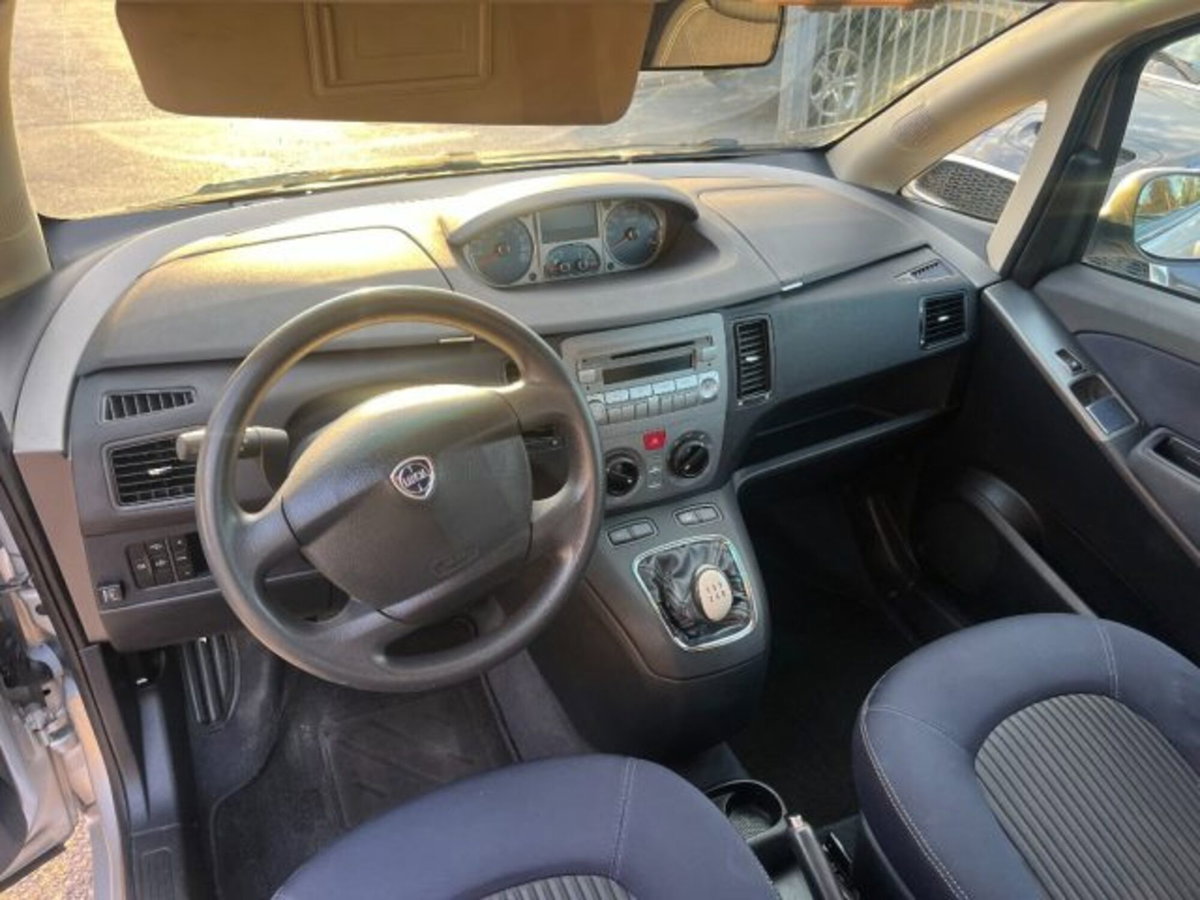 Lancia Musa 1.4 8V Ecochic (GPL) Gold (9)