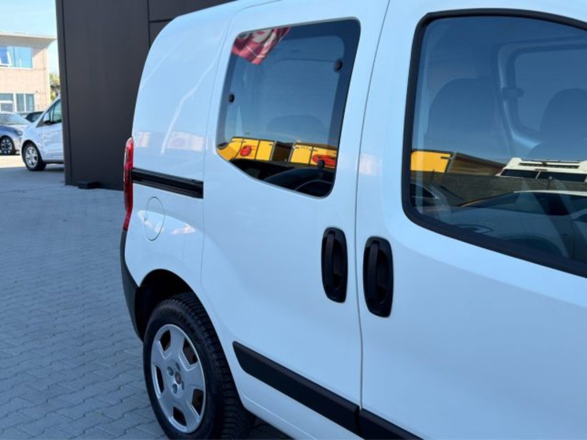 Fiat Fiorino Furgone cargo 1.3 mjt 95cv SX (18)