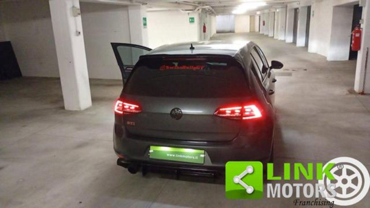 Volkswagen Golf GTI Performance 2.0 TSI DSG 5p. BlueMotion Technology (19)