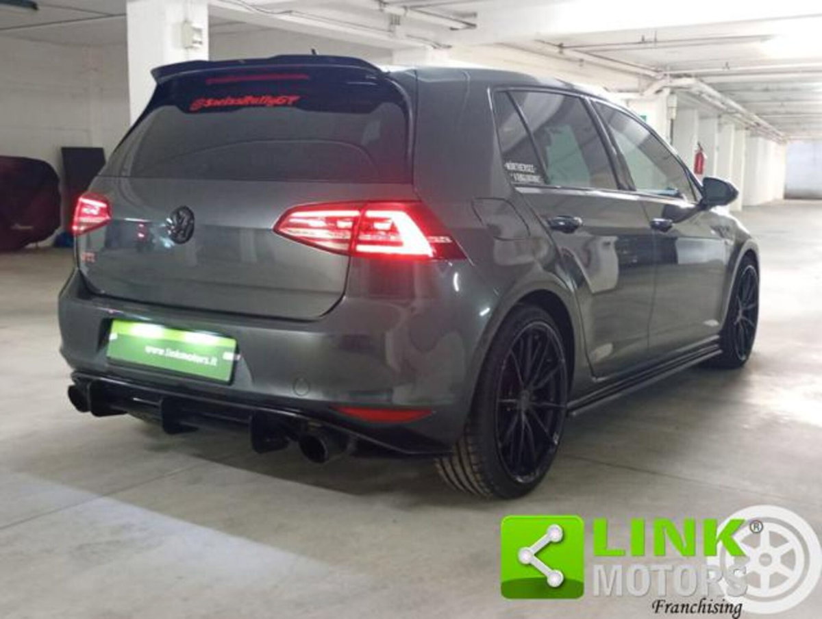 Volkswagen Golf GTI Performance 2.0 TSI DSG 5p. BlueMotion Technology (5)