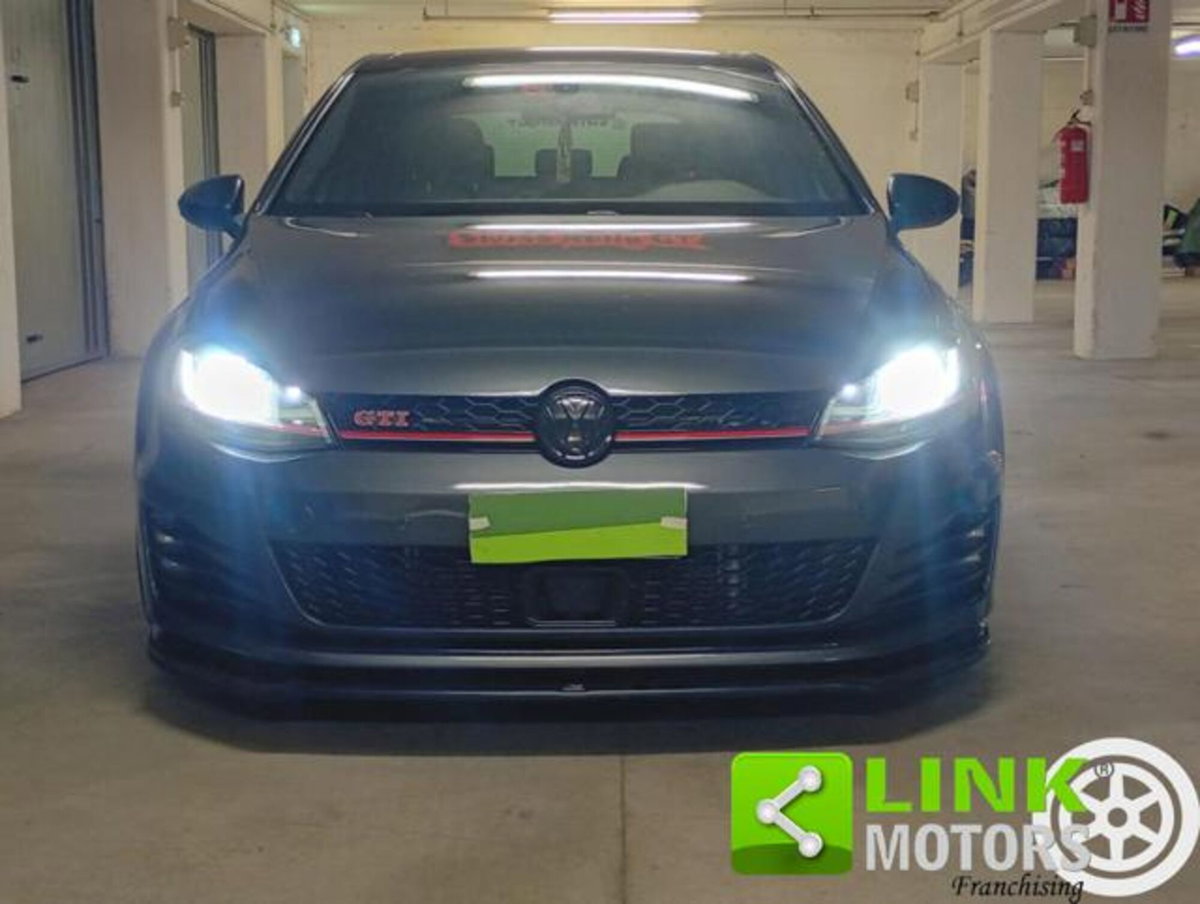 Volkswagen Golf GTI Performance 2.0 TSI DSG 5p. BlueMotion Technology (6)