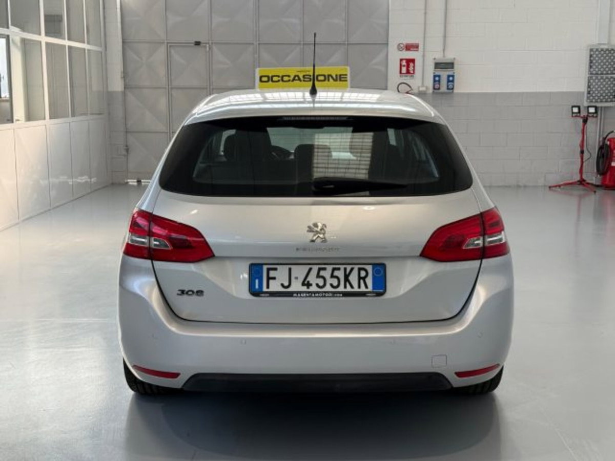 Peugeot 308 SW BlueHDi 120 S&S EAT6 Business (6)