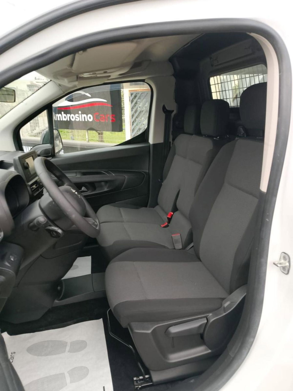 Toyota Proace City Furgone City 1.5D 100cv S&S L2 S Comfort (10)