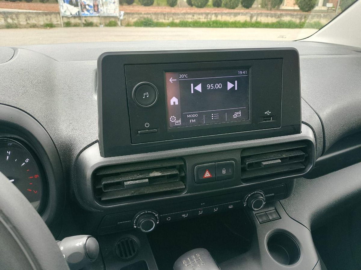 Toyota Proace City Furgone City 1.5D 100cv S&S L2 S Comfort (11)