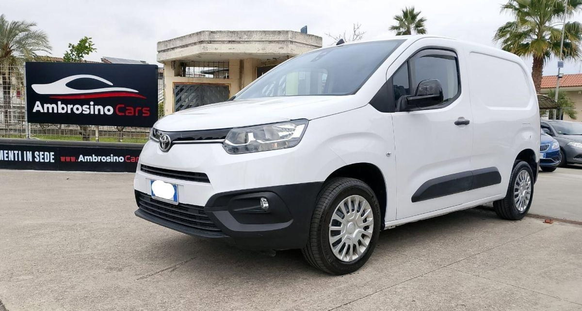 Toyota Proace City Furgone City 1.5D 100cv S&S L2 S Comfort (18)
