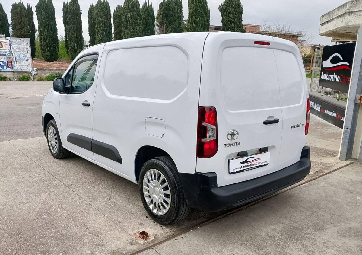 Toyota Proace City Furgone City 1.5D 100cv S&S L2 S Comfort (3)
