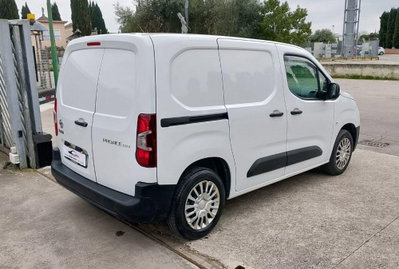 Toyota Proace City Furgone City 1.5D 100cv S&S L2 S Comfort (4)