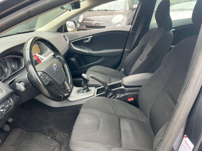 Volvo V40 D2 1.6 Summum (14)