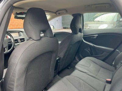 Volvo V40 D2 1.6 Summum (19)