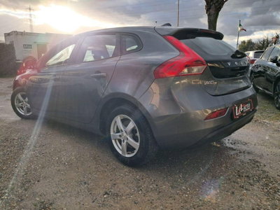 Volvo V40 D2 1.6 Summum (4)