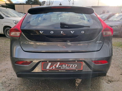 Volvo V40 D2 1.6 Summum (5)