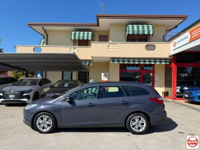 Ford Focus Station Wagon 1.6 TDCi 115 CV SW Titanium (2)