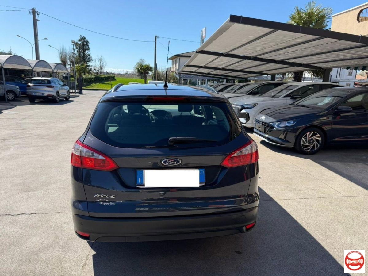 Ford Focus Station Wagon 1.6 TDCi 115 CV SW Titanium (4)