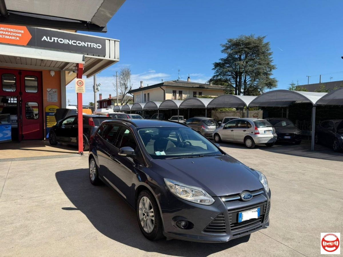 Ford Focus Station Wagon 1.6 TDCi 115 CV SW Titanium (7)