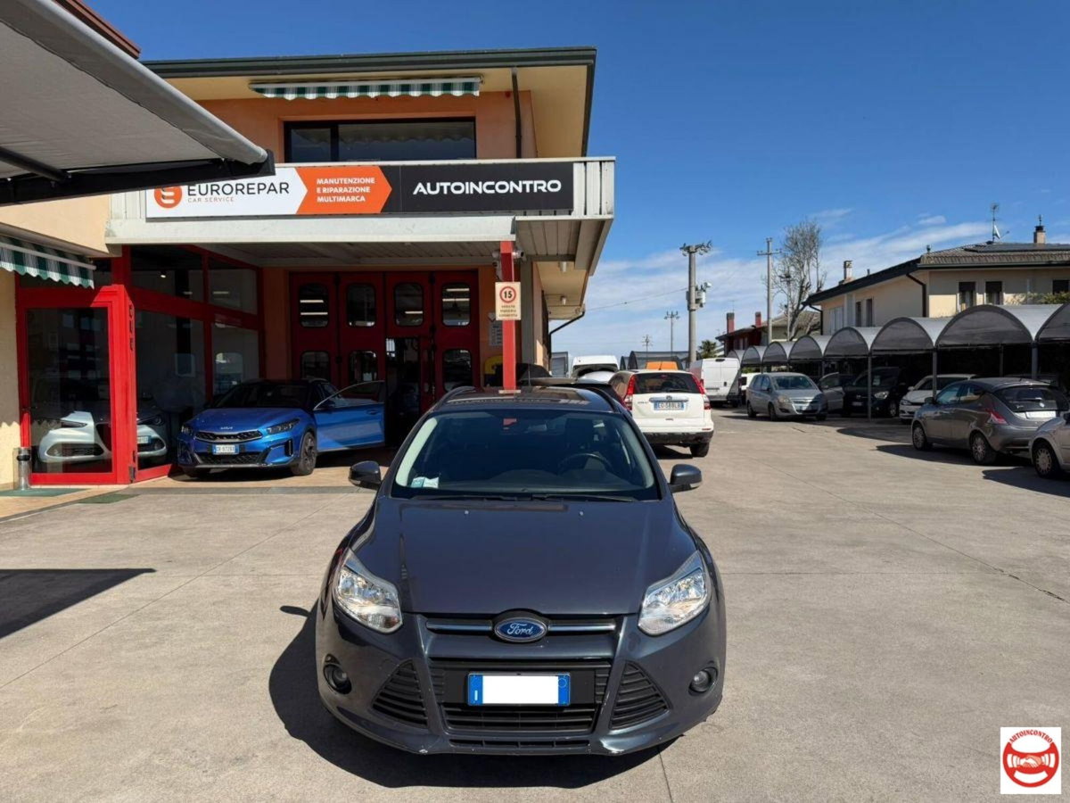 Ford Focus Station Wagon 1.6 TDCi 115 CV SW Titanium (8)