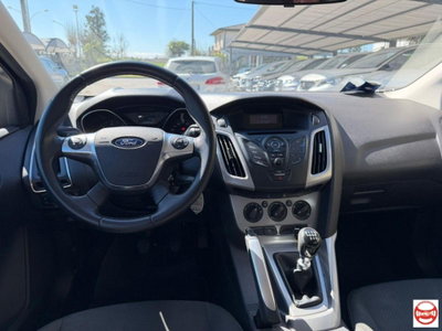 Ford Focus Station Wagon 1.6 TDCi 115 CV SW Titanium (9)