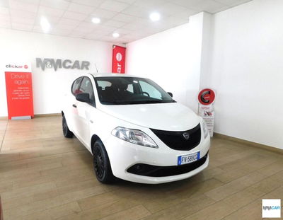Lancia Ypsilon 1.2 69 CV 5 porte Elefantino Blu usata