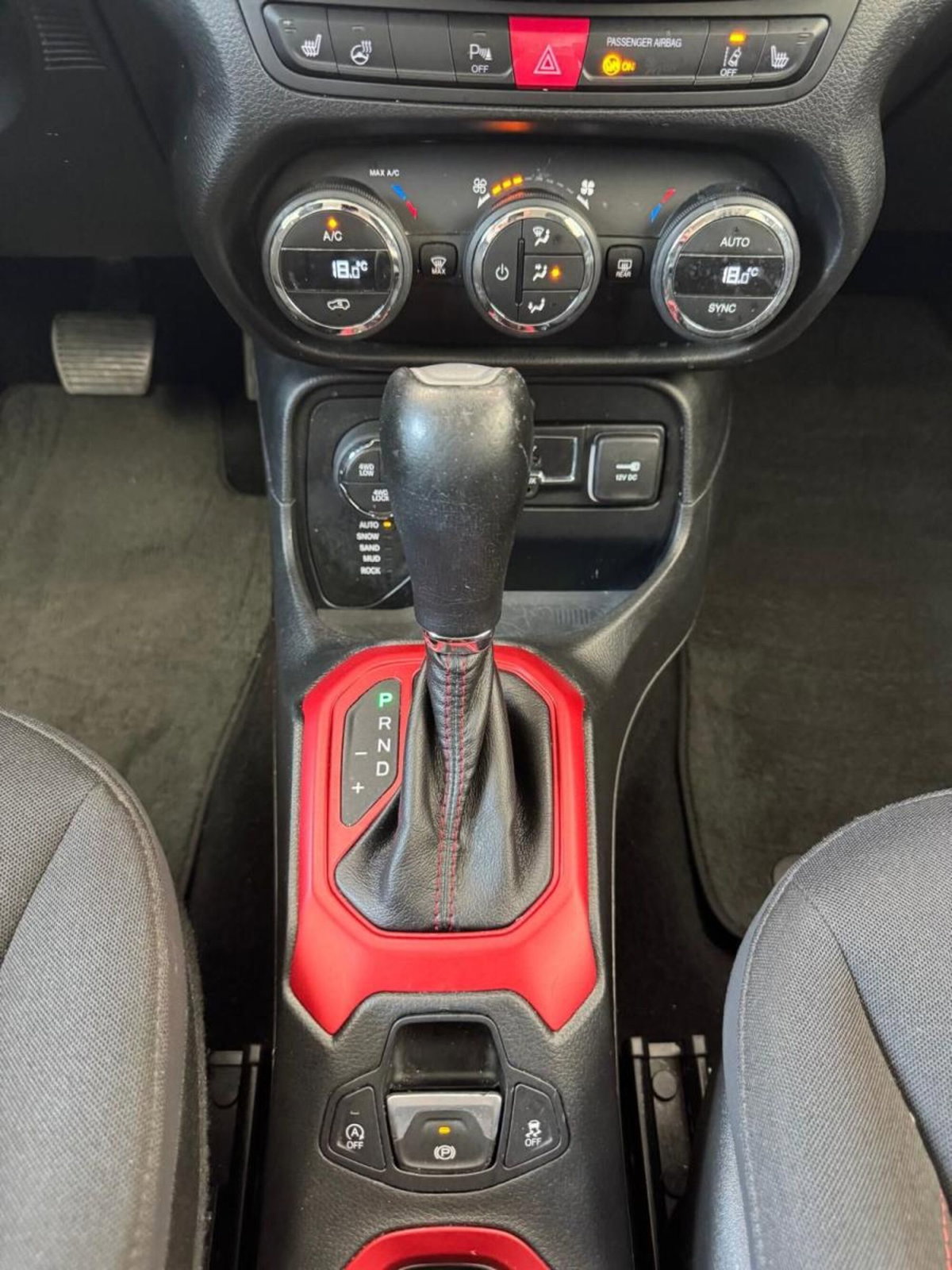 Jeep Renegade 2.0 Mjt 170CV 4WD Active Drive Low Trailhawk (15)