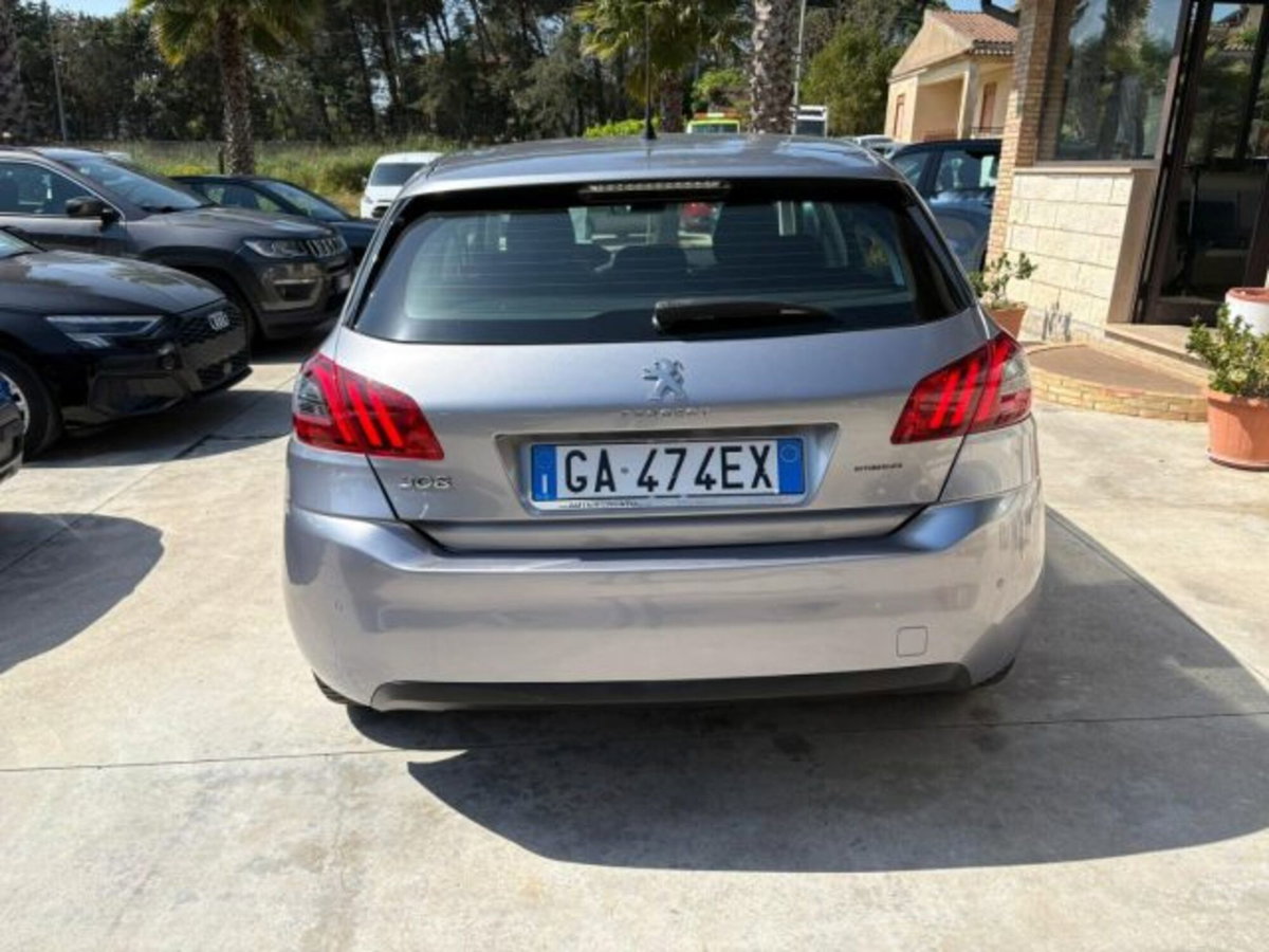 Peugeot 308 BlueHDi 130 S&S Business (5)