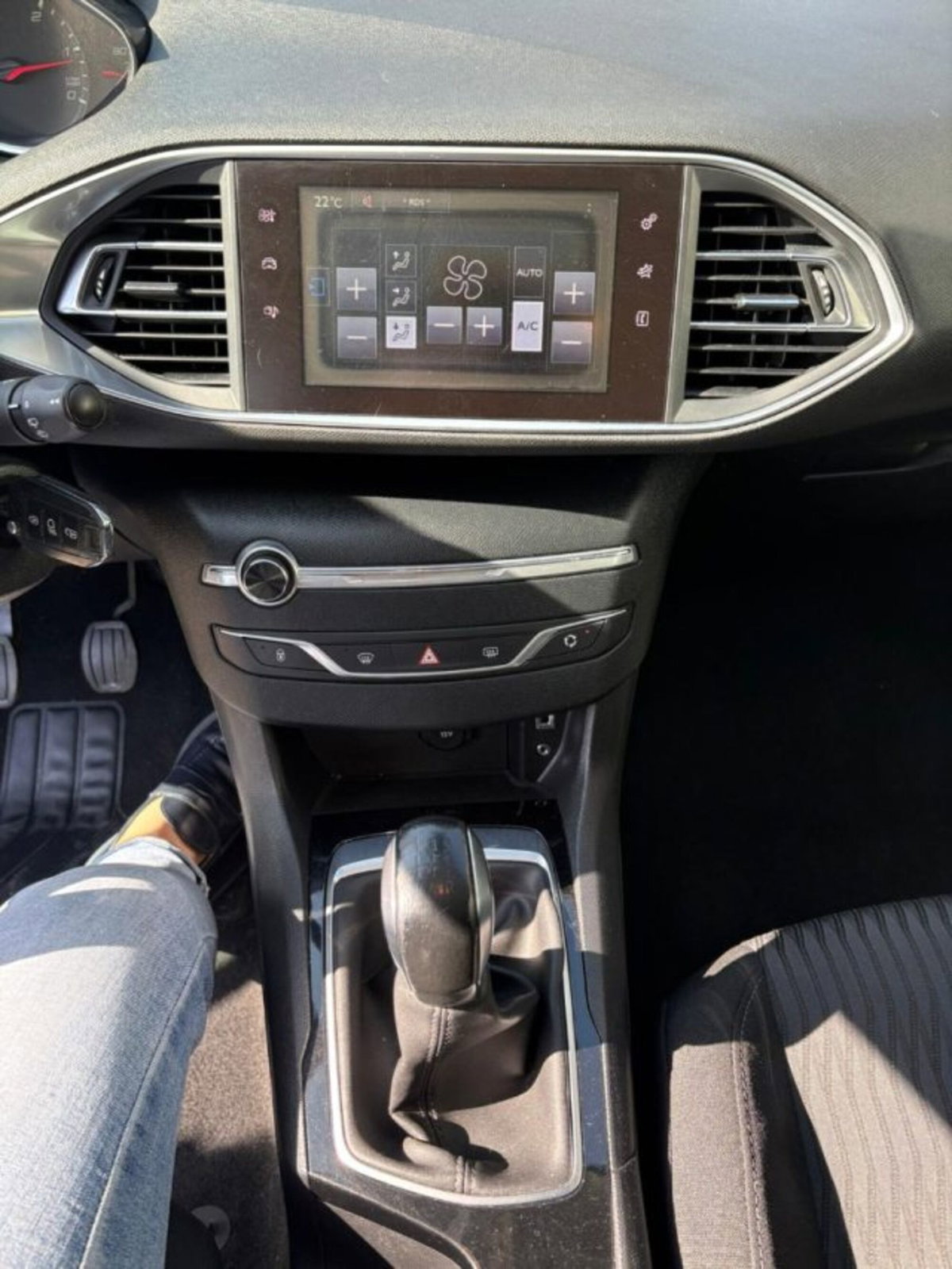 Peugeot 308 SW BlueHDi 100 S&S Active (11)
