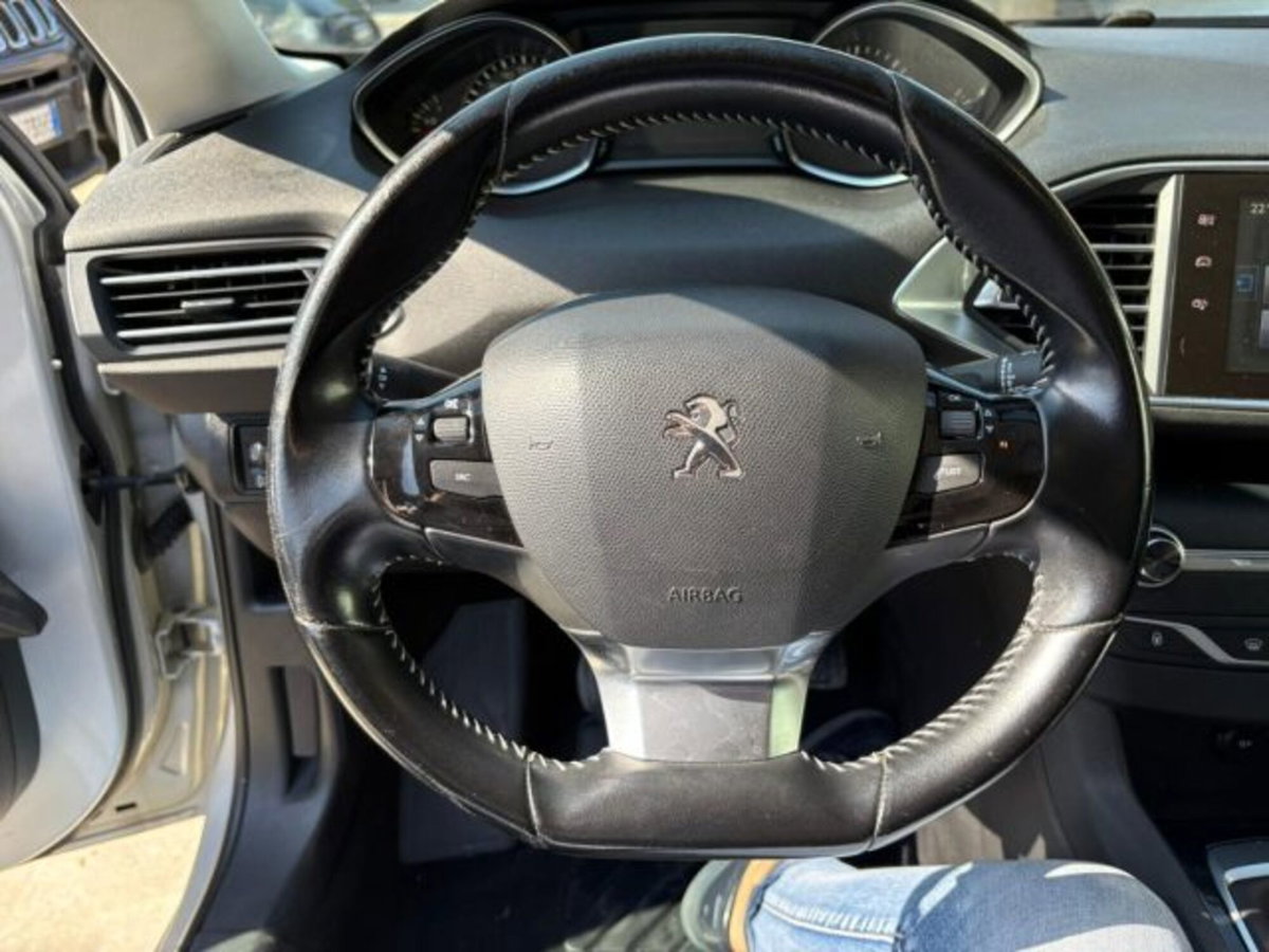 Peugeot 308 SW BlueHDi 100 S&S Active (9)
