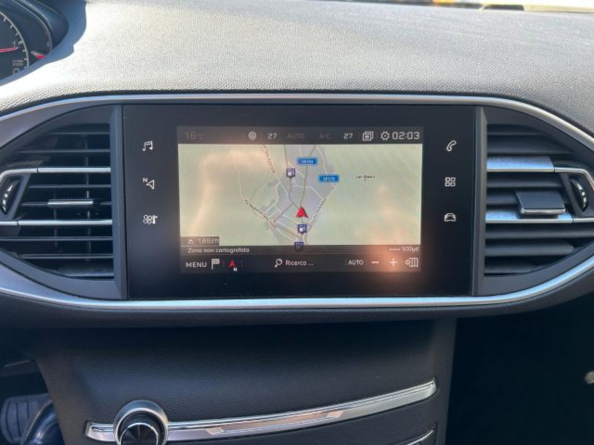 Peugeot 308 SW BlueHDi 130 S&S EAT6 Business (12)