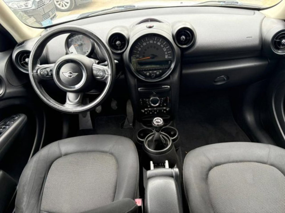 MINI Mini Countryman 1.6 Cooper D Countryman (7)
