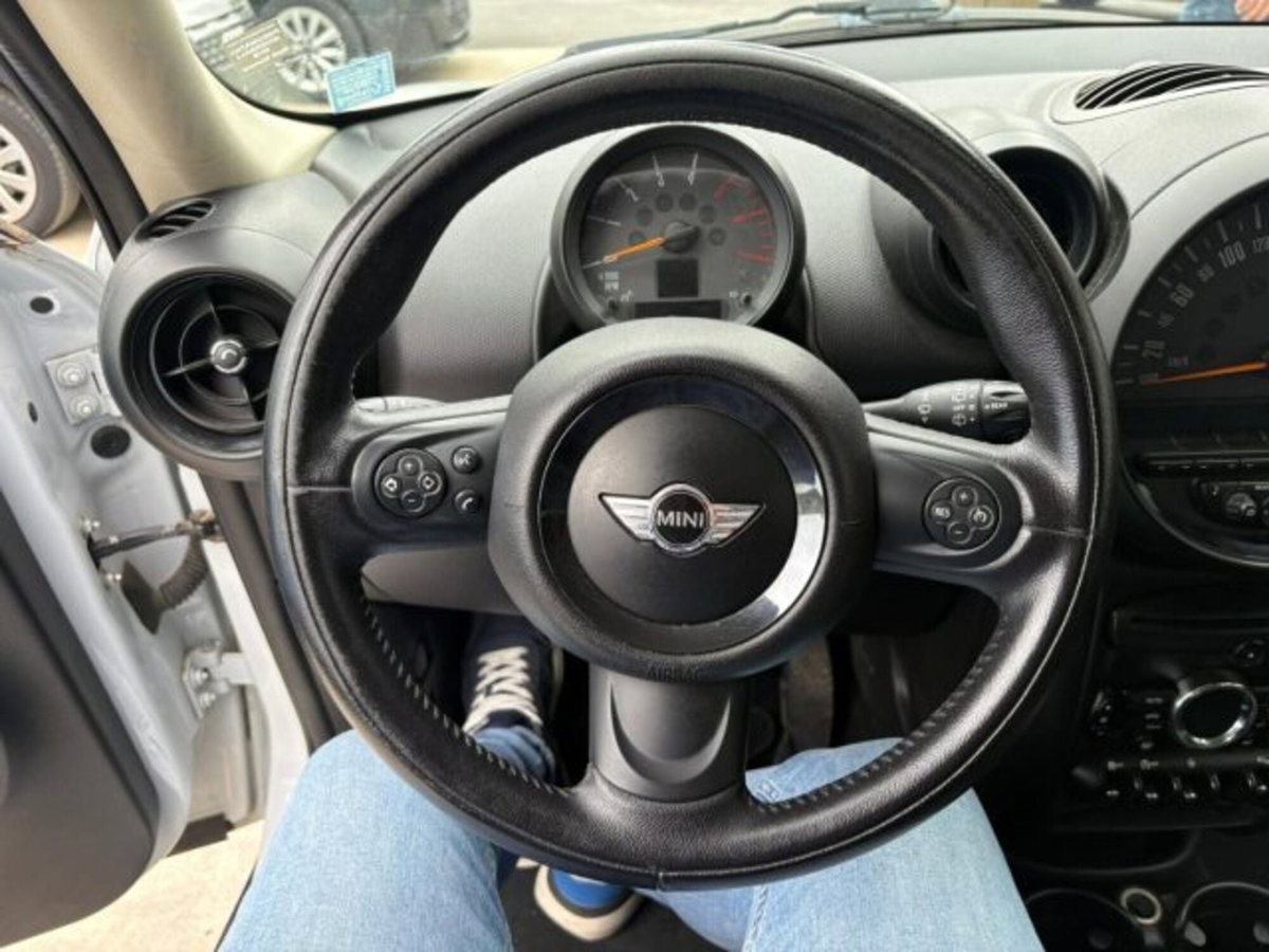 MINI Mini Countryman 1.6 Cooper D Countryman (9)