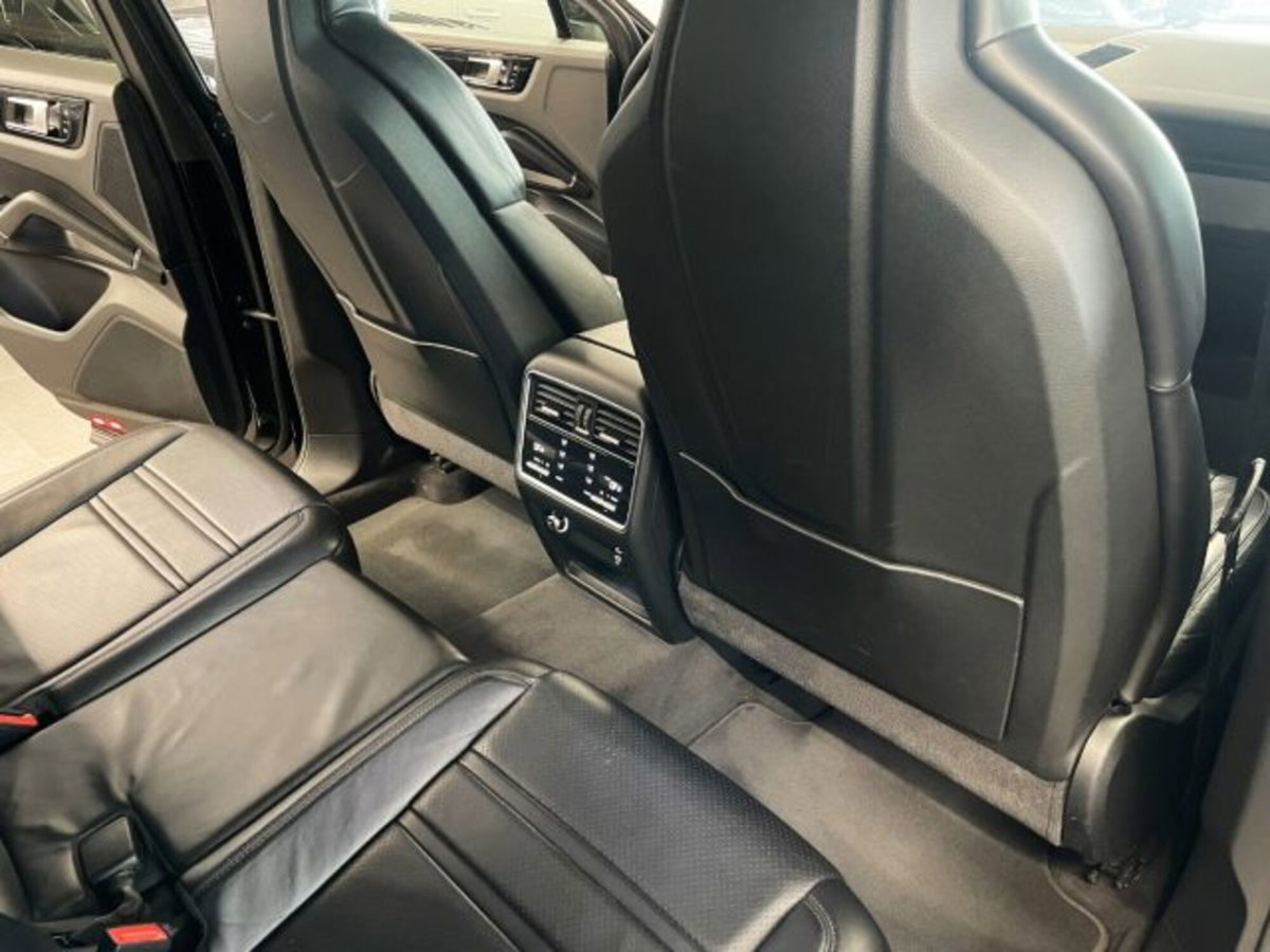 Porsche Cayenne Coupé 3.0 V6 (14)