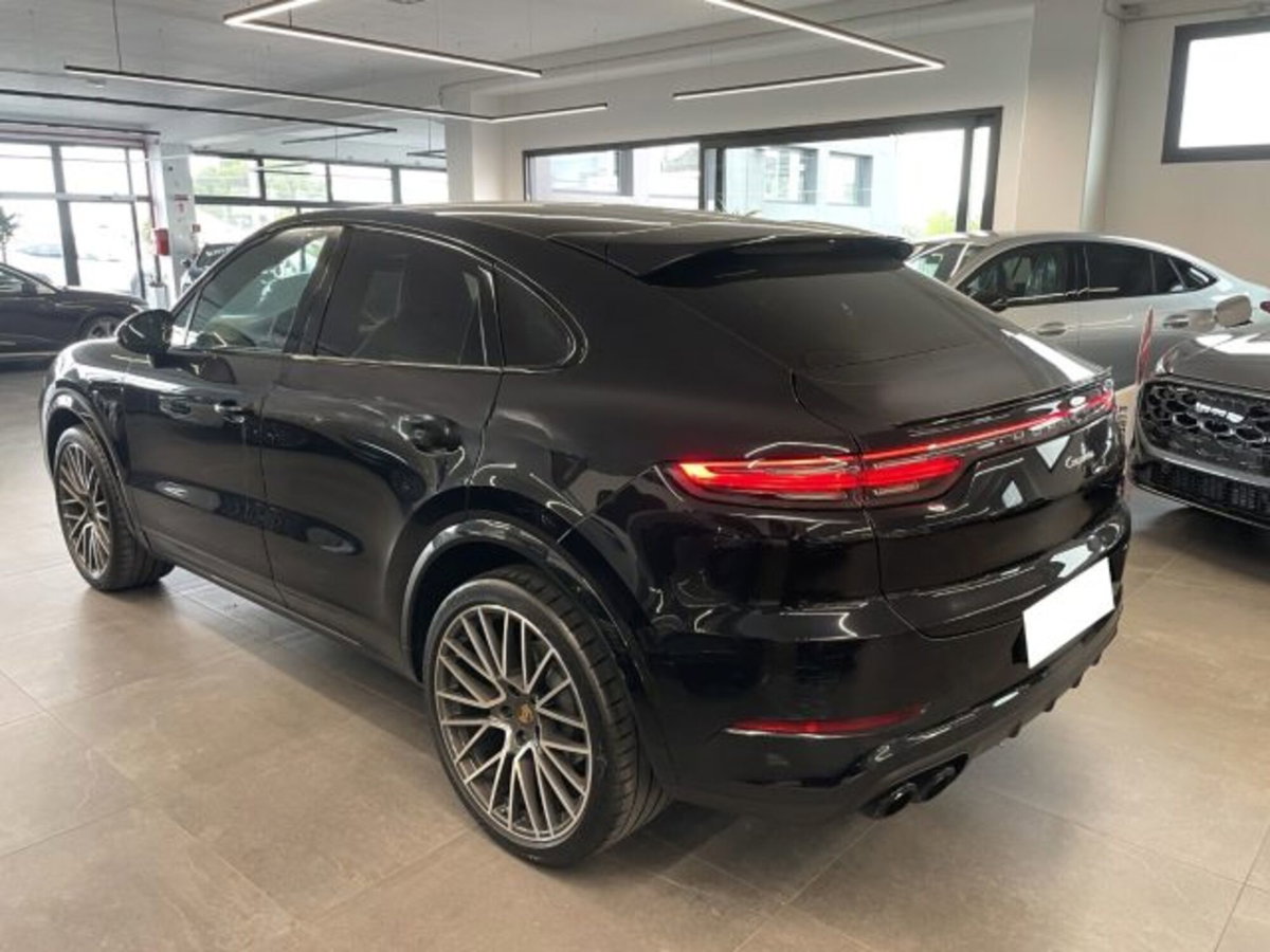 Porsche Cayenne Coupé 3.0 V6 (16)