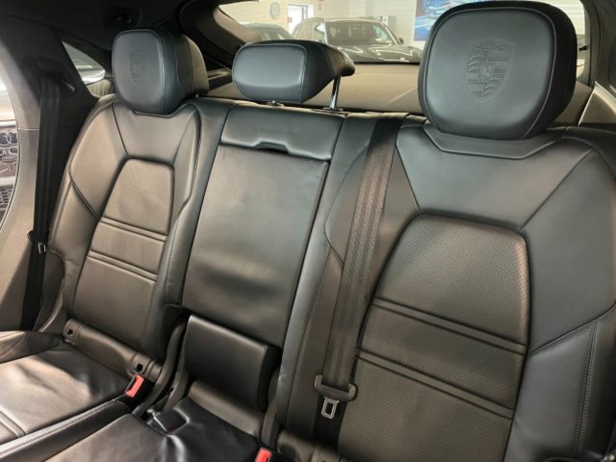 Porsche Cayenne Coupé 3.0 V6 (5)