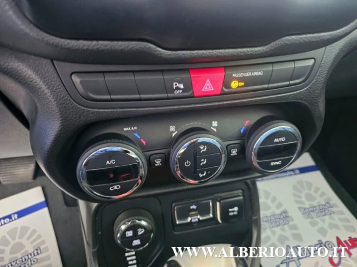 Jeep Renegade 2.0 Mjt 170CV 4WD Active Drive Low Trailhawk (19)