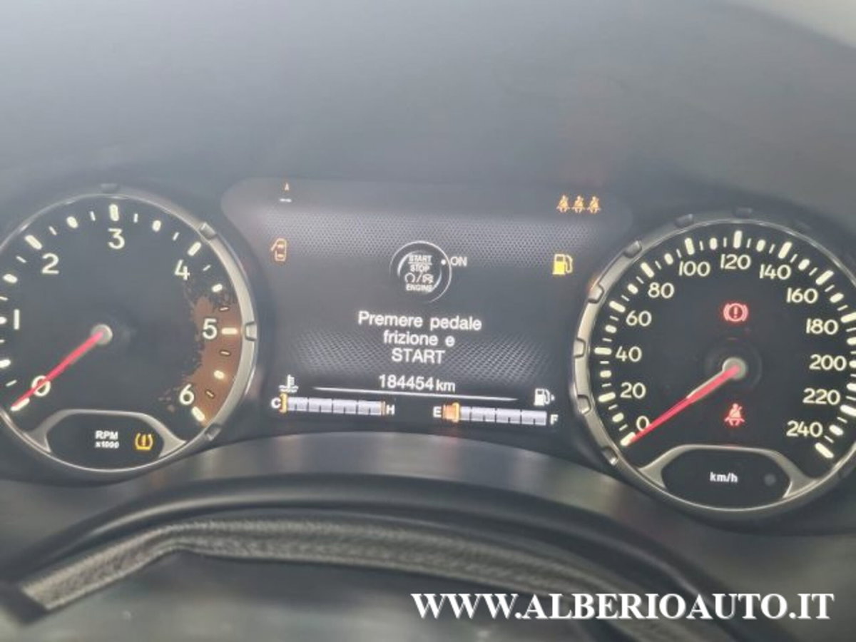 Jeep Renegade 1.6 Mjt DDCT 120 CV Limited (15)