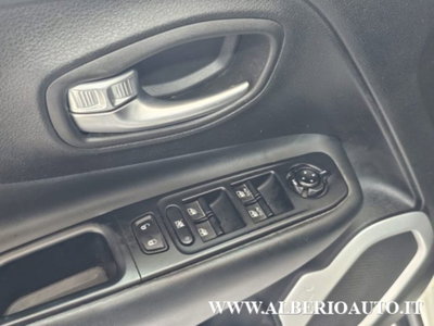Jeep Renegade 1.6 Mjt DDCT 120 CV Limited (18)