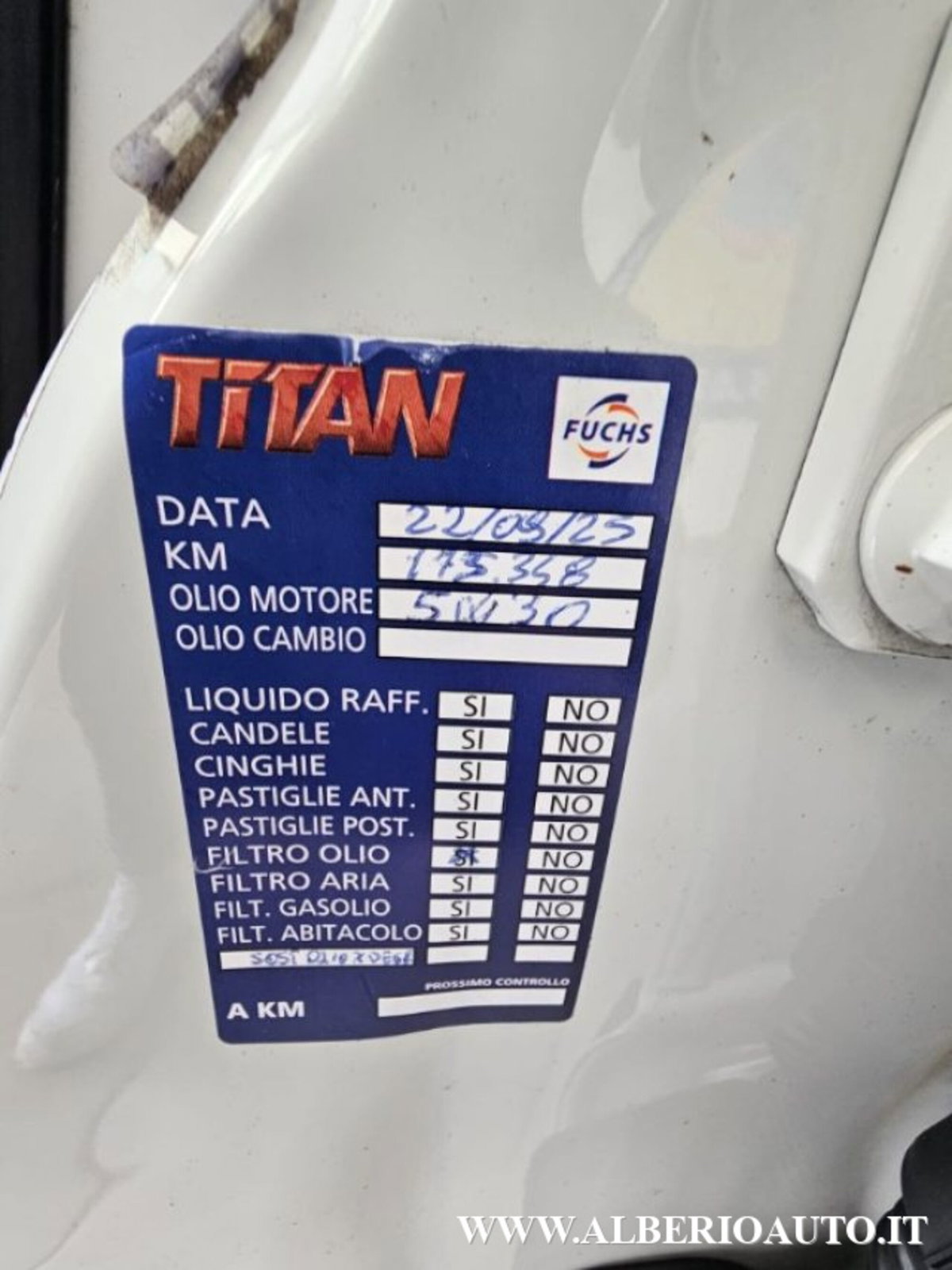 Jeep Renegade 1.6 Mjt DDCT 120 CV Limited (19)